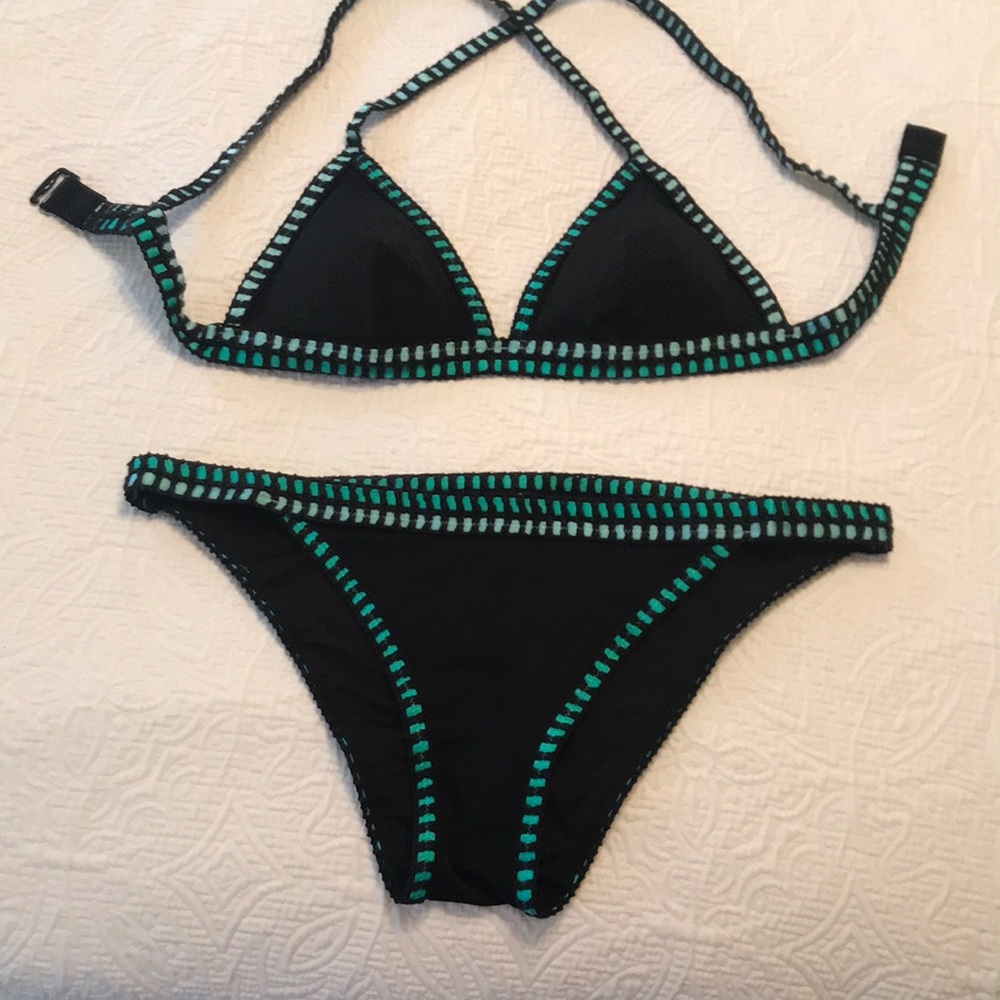 Victoria’s Secret bikini